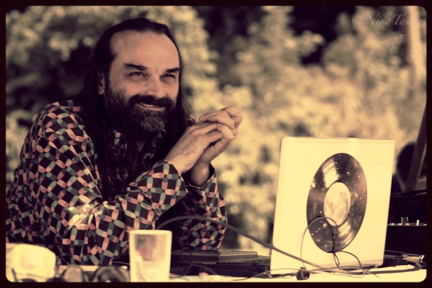 Jens-Ingo Brodesser